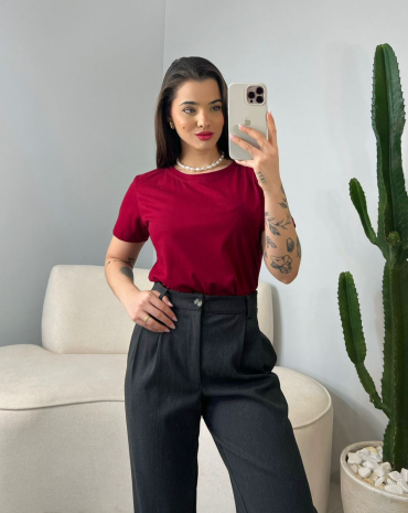 t-shirt-basica-de-luxo-feminina-atacado-rua-44-goiania 