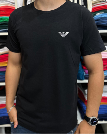 t-shirt-preta-basica-masculina-malha-peruana-atacado-rua-44-goiania 