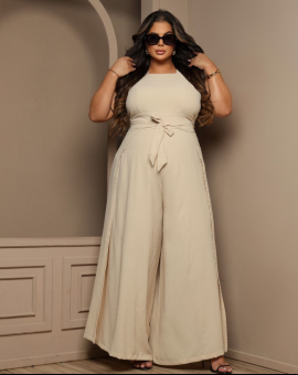 Macacão Pantalona Plus Size Bege Liso