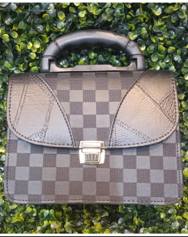 Pasta Maleta CCB Juvenil Quadriculada