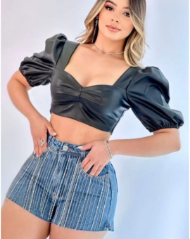 Short Jeans com Correntes Cintura Alta