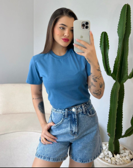 T-Shirt Básica Feminina Gola Redonda