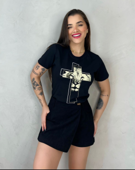 T-Shirt com Estampa Cristã Leão de Judá