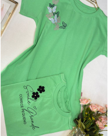 t-shirt-feminina-bordada-moda-evangelica-atacado-rua-44-goiania 