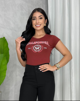 T-Shirt Feminina Premium Estampada