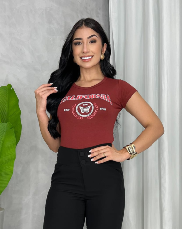 t-shirt-feminina-premium-estampada-atacado-rua-44-goiania 