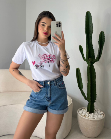 t-shirt-premium-de-algodao-basica-branca-atacado-rua-44-goiania 