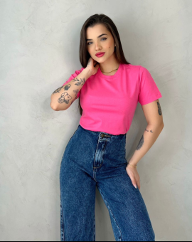 T-Shirt Feminina Gola O Básica de Algodão