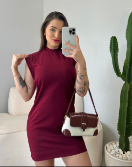 Vestido Curto Oversize Gola Alta Básico