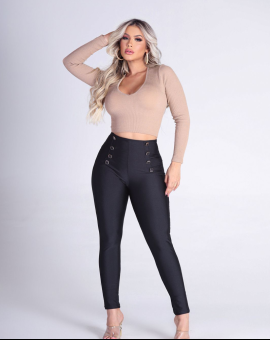 Calça Montria Feminina Preta com Botoes na Frente