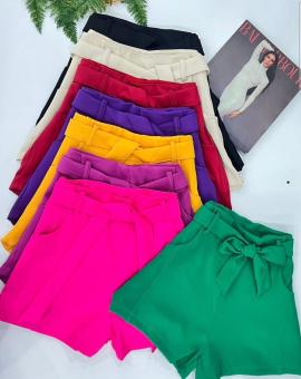 Short Alfaiataria Feminino com Bolso e Cinto Laço