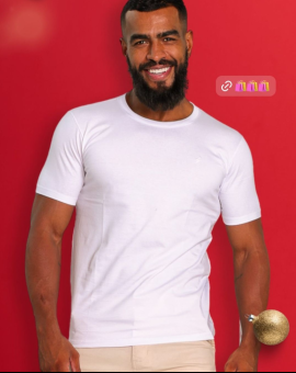 T-Shirt Masculina Branca Básica