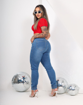 Calça Jogger Feminina Jeans com Lavagem Clara Atacado na Rua 44 Goiânia