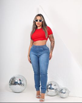 Calça Jogger Feminina Jeans com Lavagem Clara