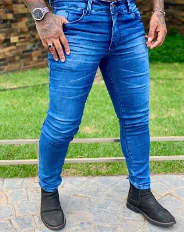 calca-skinny-masculina-jeans-atacado-rua-44-goiania 