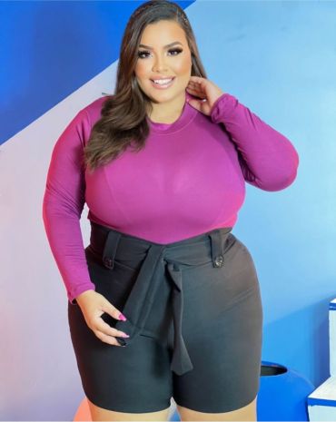 short-plus-size-cintura-alta-preto-com-cinto-atacado-rua-44-goiania 
