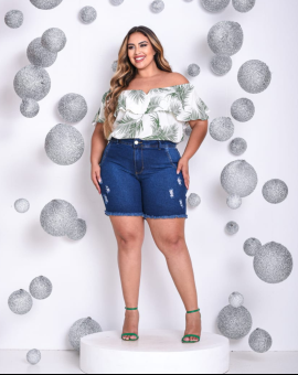 Bermuda Plus Size com Destroyed