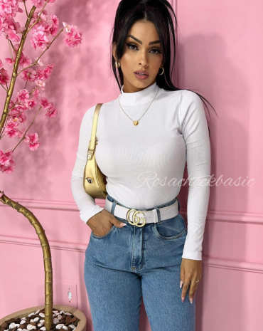 blusa-branca-inverno-gola-alta-cacharrel-atacado-rua-44-goiania 
