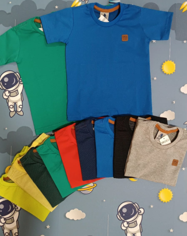 camiseta-basica-para-menino-gola-o-atacado-rua-44-goiania 