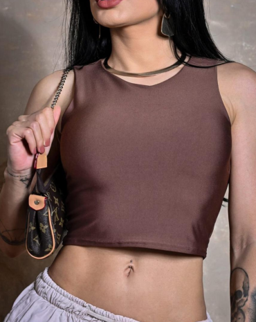 cropped-basico-marron-sem-manga-atacado-rua-44-goiania 