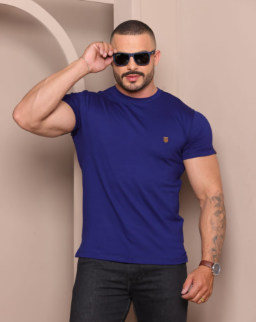 camiseta-masculina-lisa-azul-marinho-atacado-rua-44-goiania 