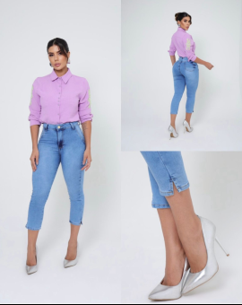 Calça Capri Sky Clean com Detalhe Lateral