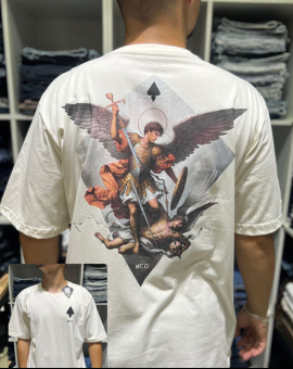 Camiseta Branca Masculina Mcd com Estampa Atrás