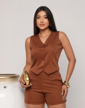 Conjunto em Alfaiataria Short Cintura Alta e Colete Atacado na Rua 44 Goiânia