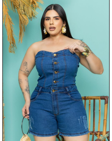 macaquinho-plus-size-jeans-tomara-que-caia-atacado-rua-44-goiania 