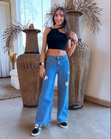 calca-jeans-wide-leg-com-destroyed-infantil-atacado-rua-44-goiania 
