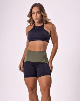 Conjunto Fitness Estiloso Top e Short de Poliamida