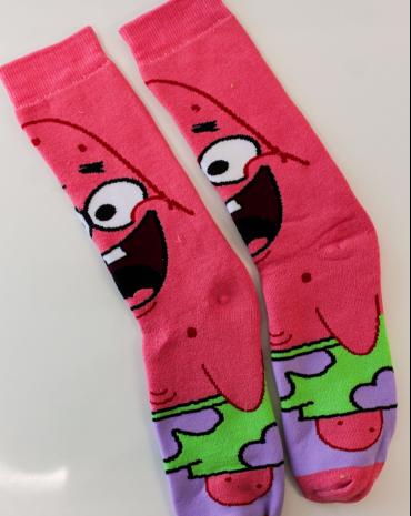 meia-adulto-unissex-cano-alto-de-personagem-atacado-rua-44-goiania 