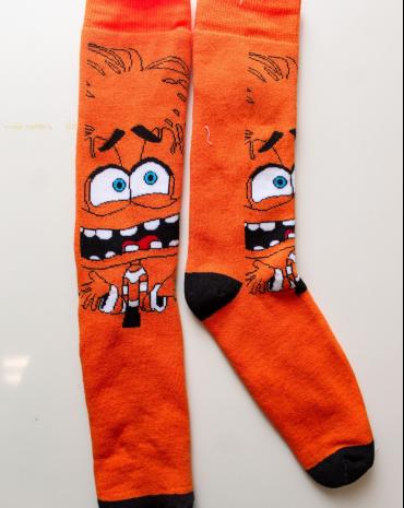 meia-colorida-adulto-divertidamente-cano-alto-atacado-rua-44-goiania 