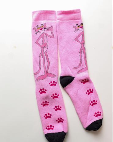 meia-divertida-cano-alto-adulto-pantera-cor-de-rosa-atacado-rua-44-goiania 
