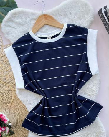 blusinha-feminina-estampa-de-listras-atacado-rua-44-goiania 