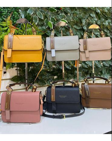 bolsa-com-alca-tiracolo-pequena-atacado-rua-44-goiania 