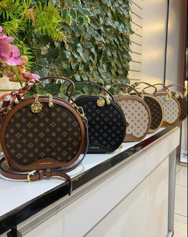 bolsa-feminina-de-couro-estilosa-atacado-rua-44-goiania 