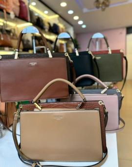 Bolsa Média Feminina Estilosa