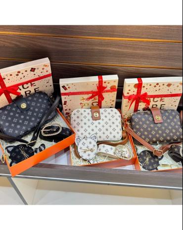 kit-de-bolsa-com-cinto-e-chaveiro-atacado-rua-44-goiania 