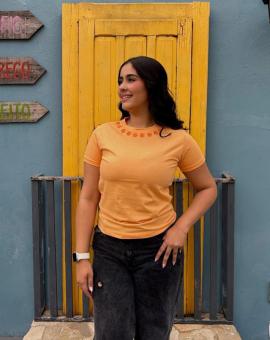 Blusinha Feminina Básica de Algodão