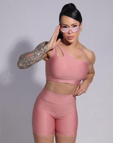 conjunto-feminino-de-treino-top-e-shortinho-atacado-rua-44-goiania 