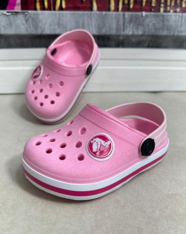 crocs-infantil-rosa-bebe-atacado-rua-44-goiania 