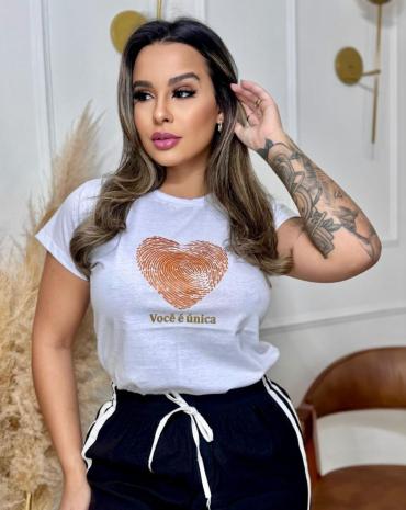 t-shirt-feminina-branca-de-coracao-atacado-44-goiania 