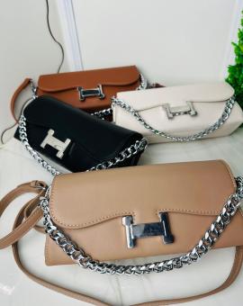 Bolsa Feminina Tiracolo Transversal com Corrente