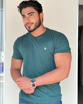 Camiseta Básica Masculina de Algodão