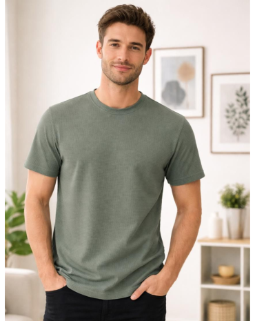 camiseta-basica-masculina-tradicional-atacado-rua-44-goiania 