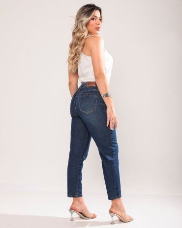 calca-jeans-reta-feminina-tradicional-atacado-rua-44-goiania-2 
