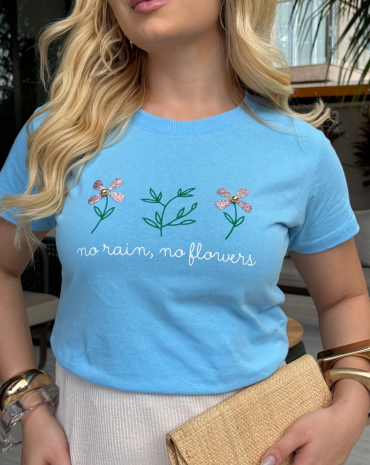 t-shirt-feminina-delicada-bordada-atacado-rua-44-goiania 