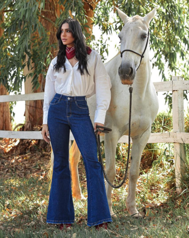 calca-jeans-country-feminina-flare-atacado-rua-44-goiania 