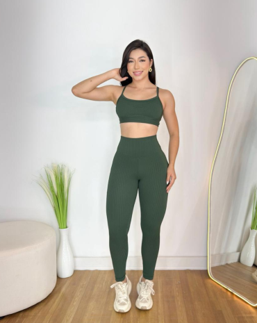 conjunto-premium-top-e-calca-de-treino-atacado-rua-44-goiania 